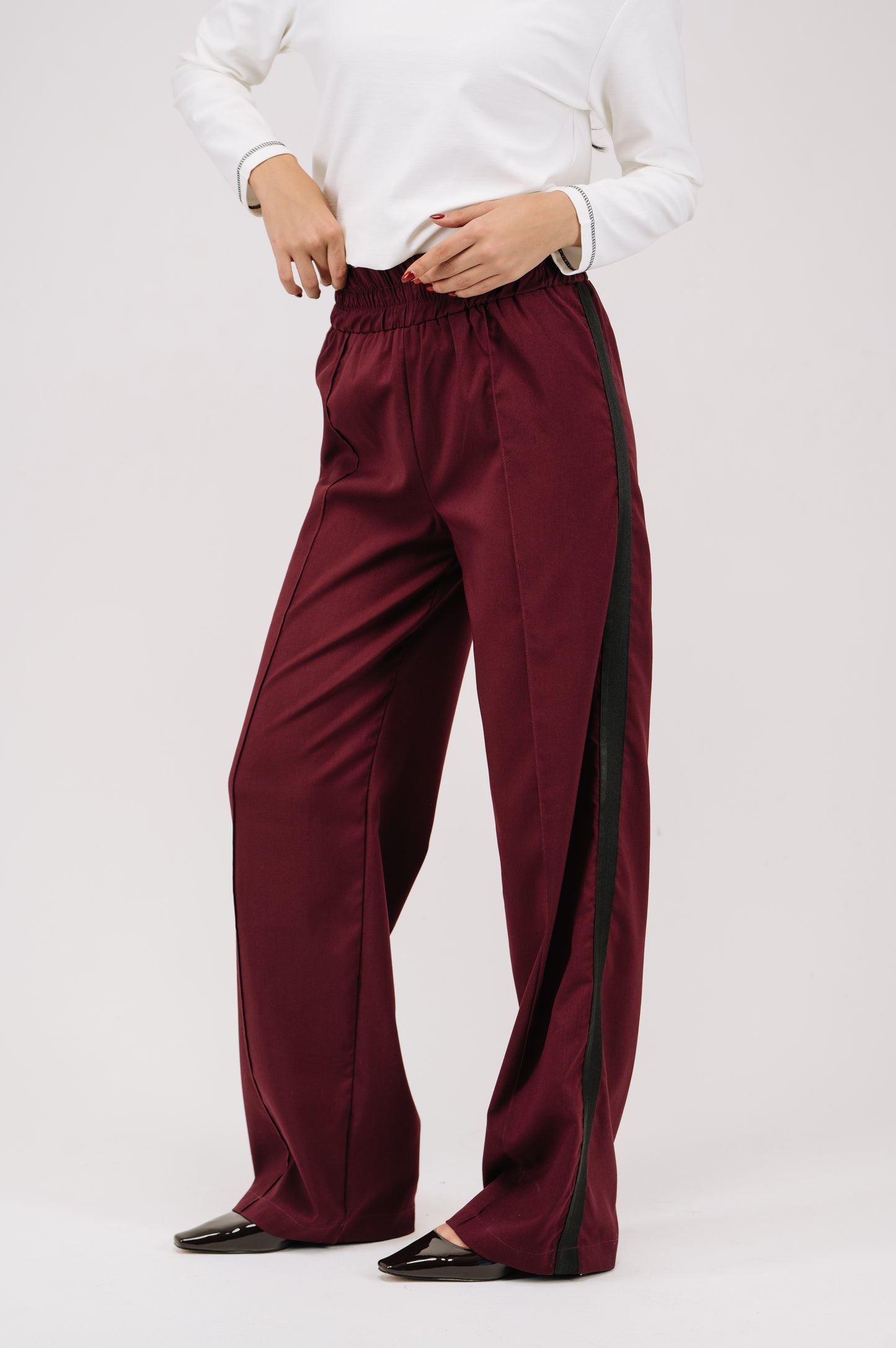Sandra Pants in Burgundy