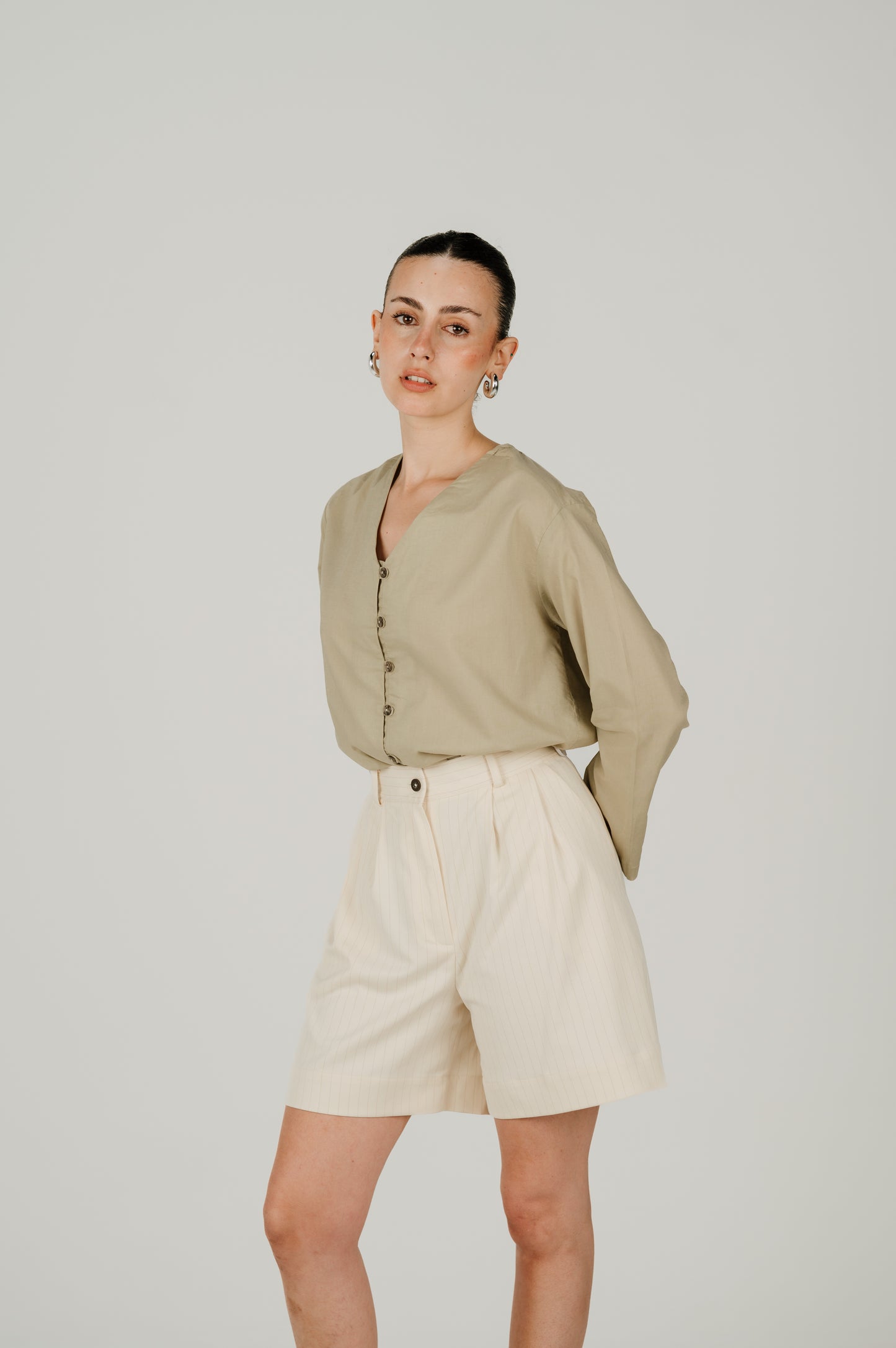 Noor Blouse in Olive