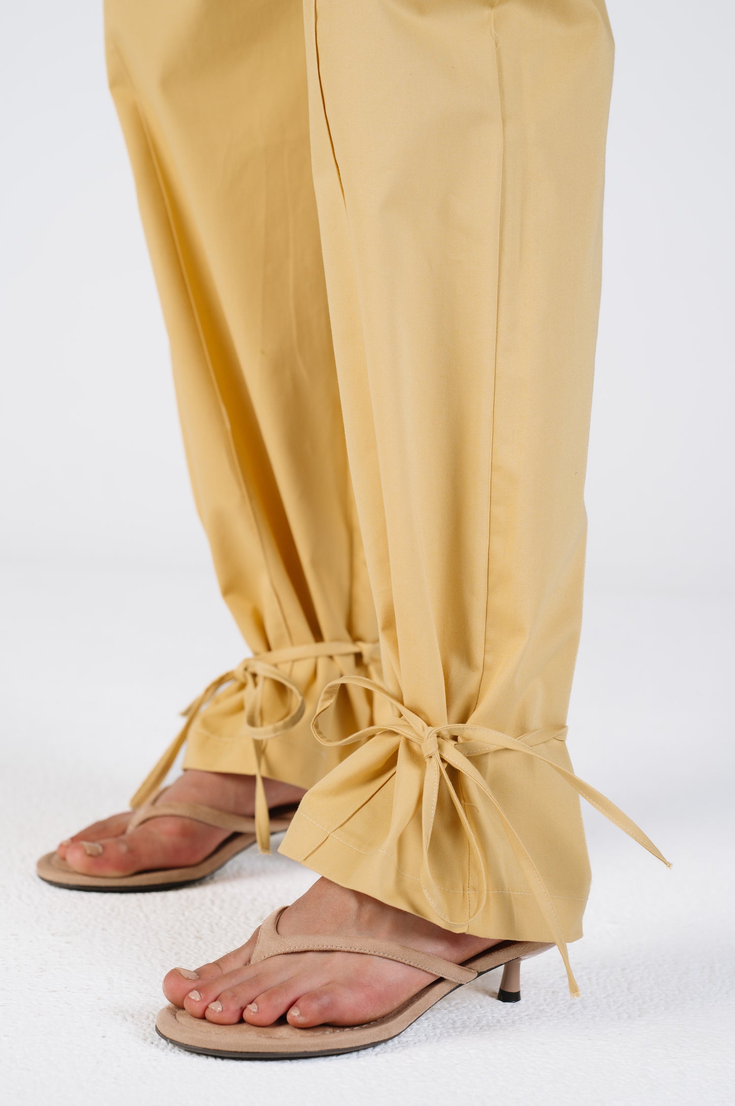 Fine Off-White Knit & Joe Pants Set