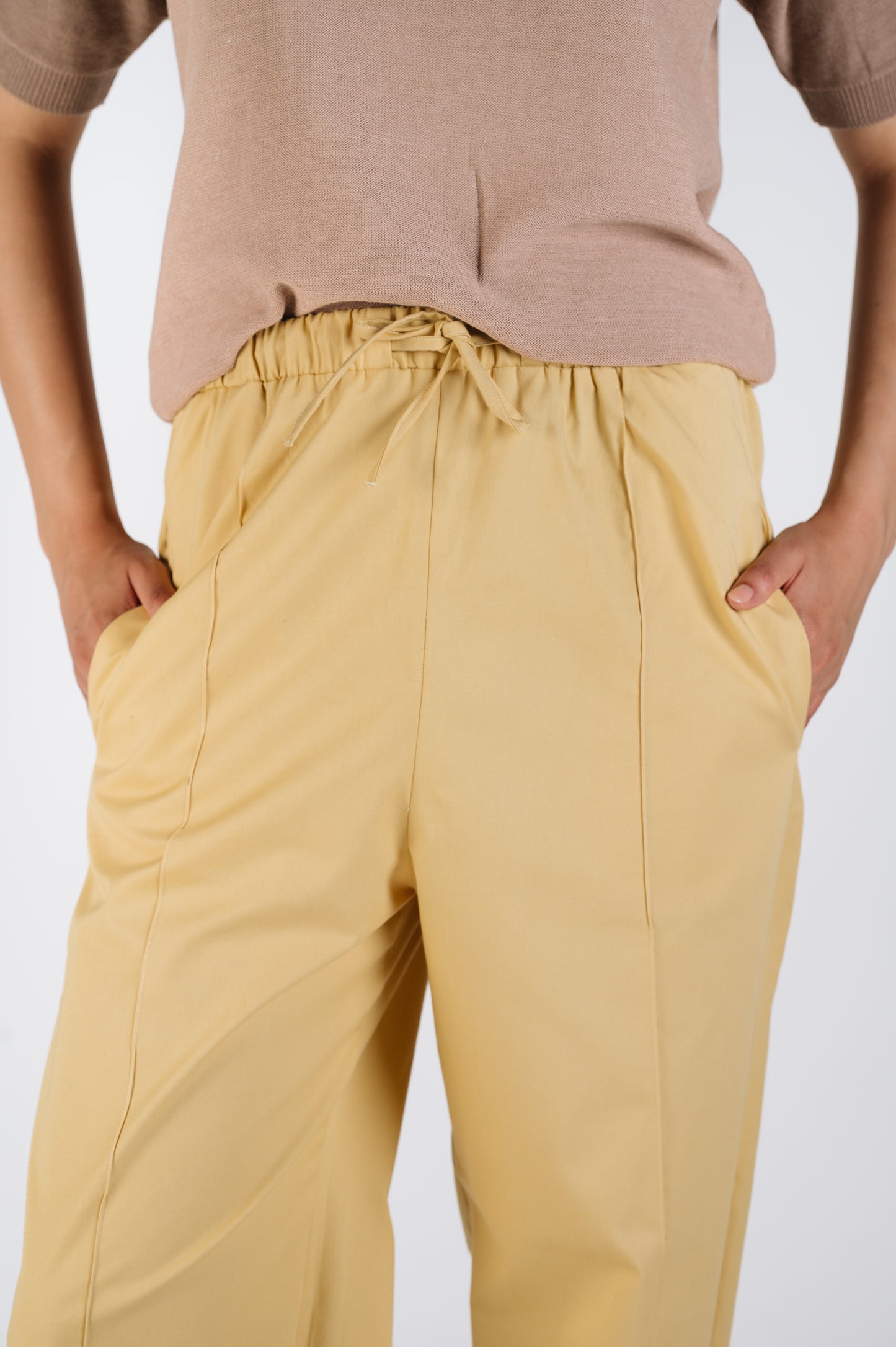 Fine Off-White Knit & Joe Pants Set