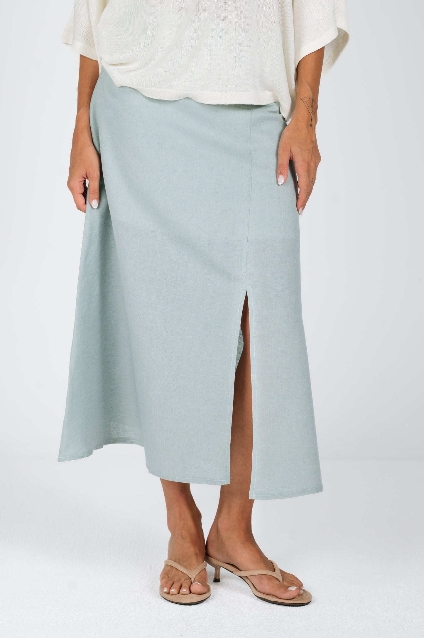 Clarissa Linen A-Line Midi Skirt in Mint