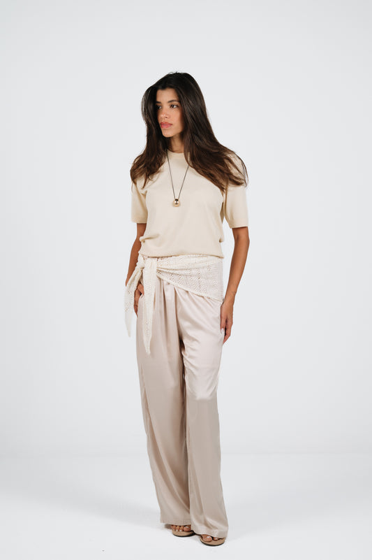 Melanie Relaxed Satin Pants in Champagne