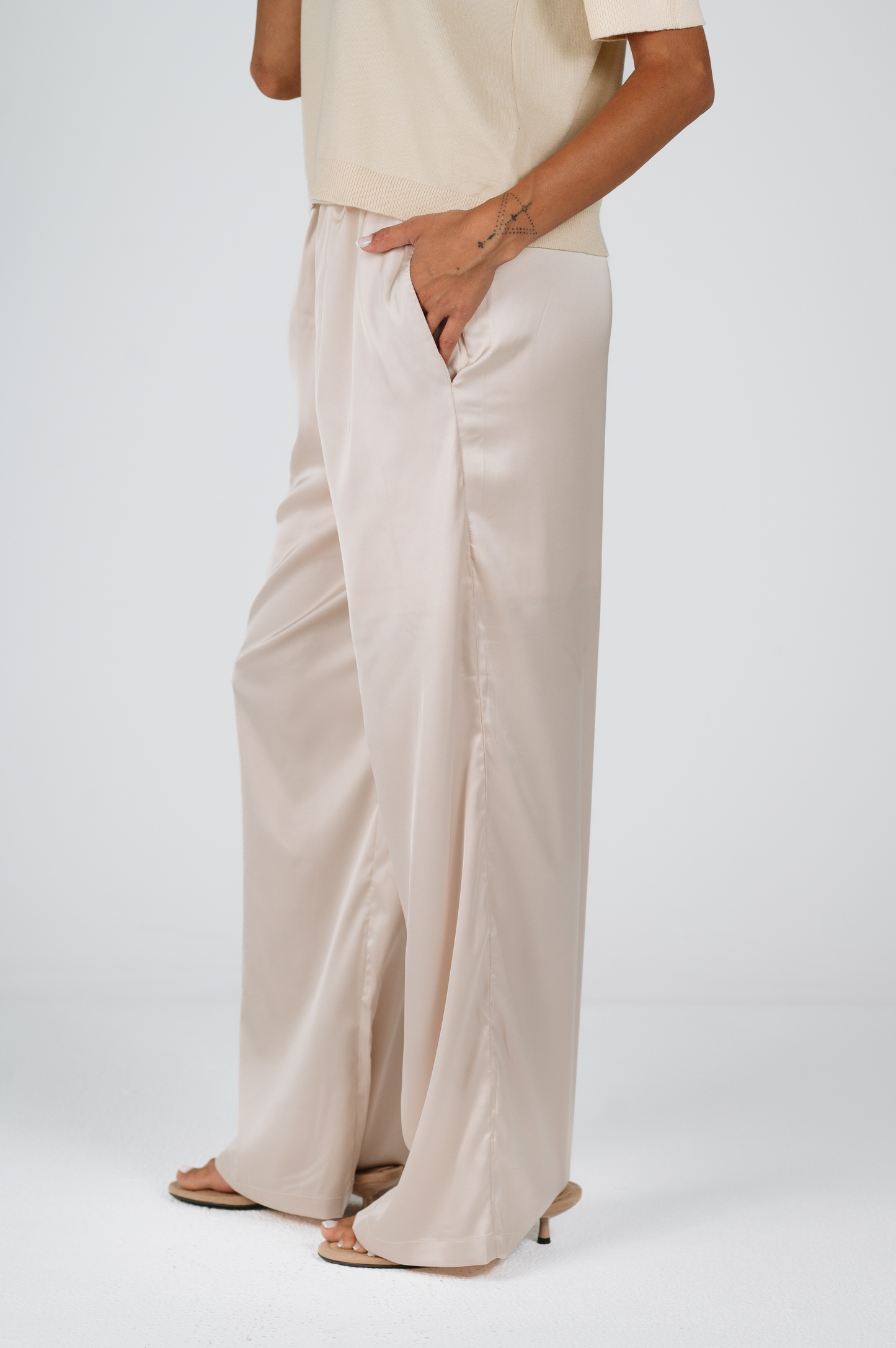 Melanie Relaxed Satin Pants in Champagne