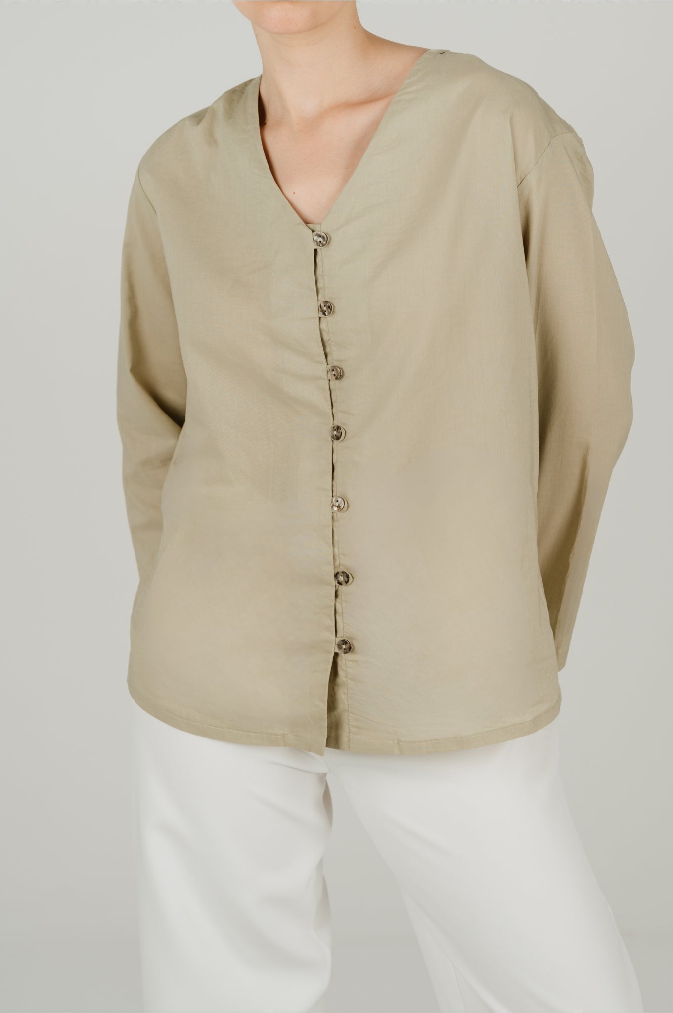 Noor Blouse in Olive